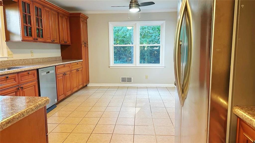 1645 Bill Murdock Rd in Marietta, GA - Building Photo