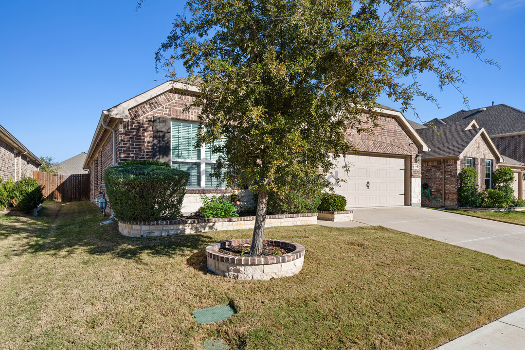 1060 Pinnacle Breeze Dr in Haslet, TX - Building Photo