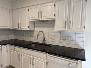 1513 Kendall Dr in Durham, NC - Building Photo - Building Photo