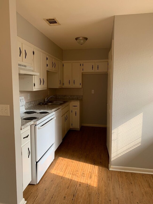 property at 711 Vine St