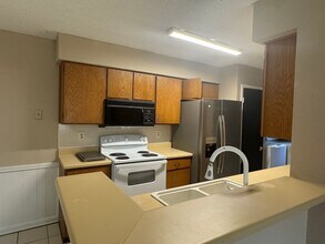 11606 Castle Rock Ct in Austin, TX - Building Photo - Building Photo