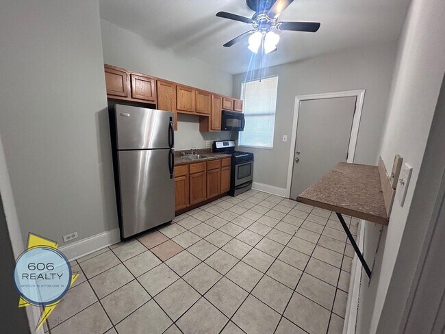 364 E 59th St in Chicago, IL - Building Photo - Building Photo