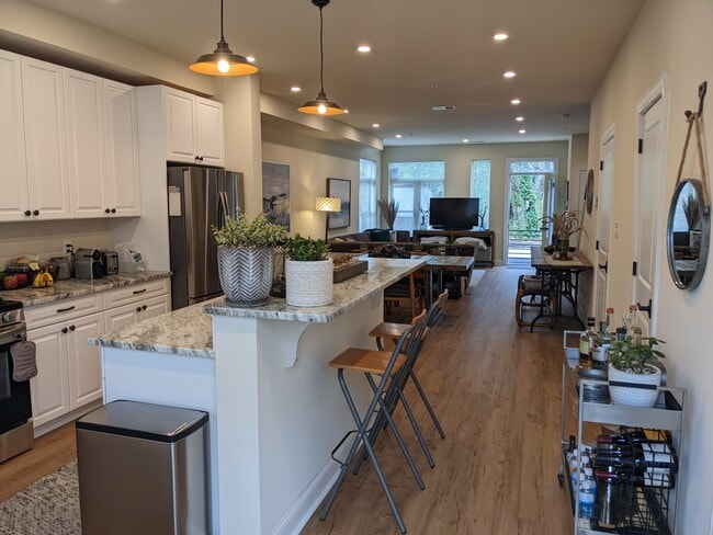 property at 225 W Pastorius St