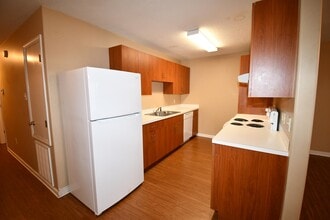 604 Derouen St in Lake Charles, LA - Building Photo - Building Photo