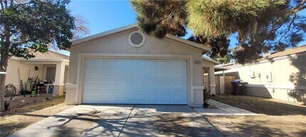 1915 Winter Hill St in Las Vegas, NV - Building Photo - Building Photo