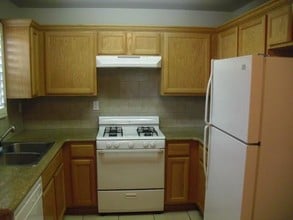 10021 Railroad Dr in El Paso, TX - Building Photo - Building Photo