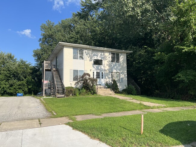 1155 N Indiana St, Unit B