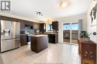1019 Aspen Ridge Cres in Lakeshore, ON - Building Photo - Building Photo