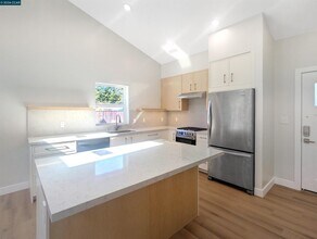 1892 Sunnyvale Ave in Walnut Creek, CA - Building Photo - Building Photo