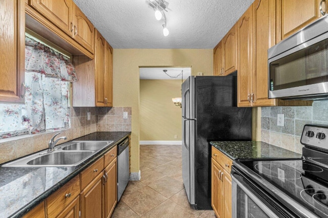 1292 NW 87th Ave in Coral Springs, FL - Building Photo - Building Photo