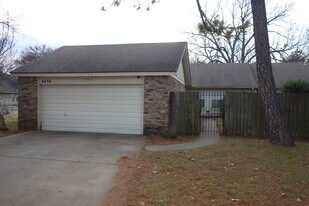 6656 S Utica Pl in Tulsa, OK - Building Photo