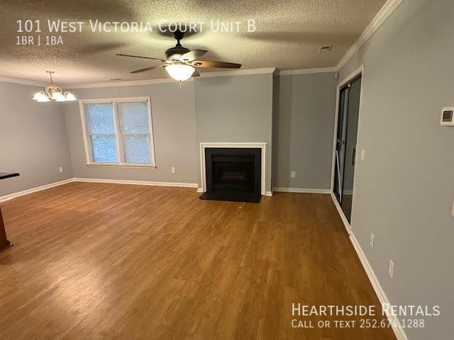 101 W Victoria Ct in Greenville, NC - Building Photo - Building Photo