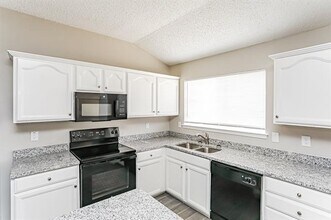 6736 Bighorn Ridge in Arlington, TX - Building Photo - Building Photo