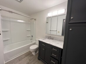 5320 Alameda Ave SW in Port Orchard, WA - Building Photo - Building Photo