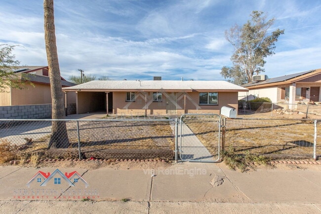 1136 E Yucca St in Casa Grande, AZ - Building Photo - Building Photo