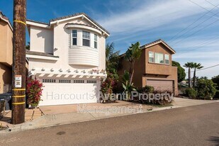 409 N Cedros Ave in Solana Beach, CA - Building Photo