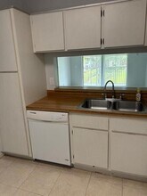 8850 Royal Palm Blvd in Coral Springs, FL - Building Photo - Building Photo