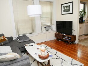 1410 Beacon St, Unit 12 in Brookline, MA - Building Photo - Building Photo