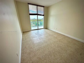2525 SW 3rd Ave, Unit 705 in Miami, FL - Building Photo - Building Photo