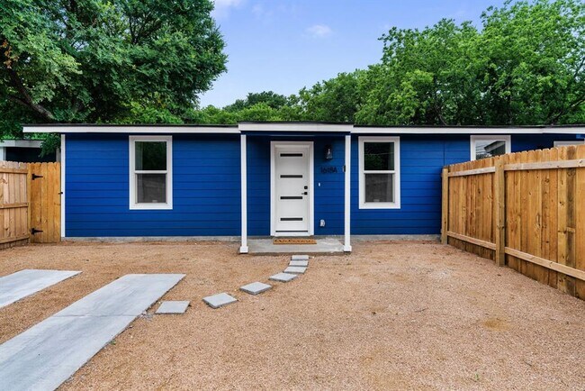 property at 1618 Webberville Rd