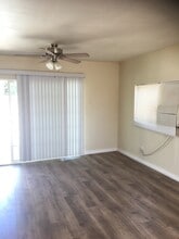 810 Margo Dr in Simi Valley, CA - Building Photo - Building Photo