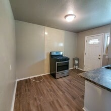 1028 W Wood St in Shawnee, OK - Building Photo - Building Photo