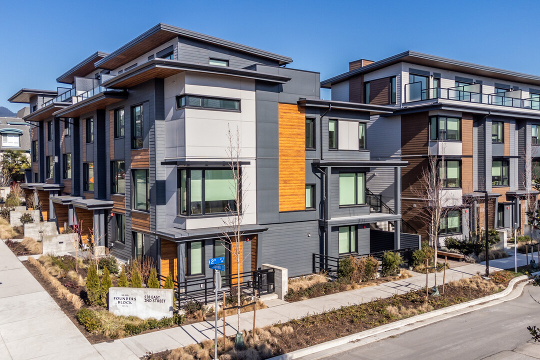 Founder's Block South in North Vancouver, BC - Building Photo