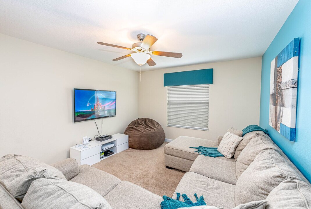 2967 Buccaneer Palm Rd in Kissimmee, FL - Building Photo