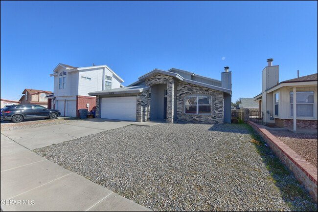 11072 Nathan Bay Dr in El Paso, TX - Building Photo - Building Photo