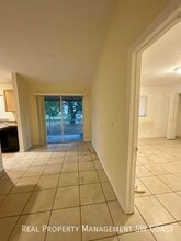 127 John Ave S in Lehigh Acres, FL - Building Photo - Building Photo