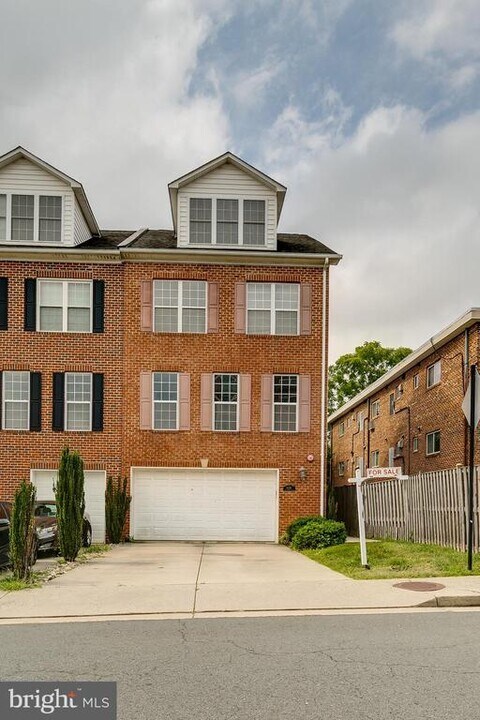 2026 N Culpeper St in Arlington, VA - Building Photo