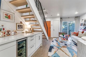 2727 Hood St in Dallas, TX - Building Photo - Building Photo