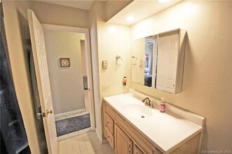 8 Rose Ln in Danbury, CT - Building Photo - Building Photo