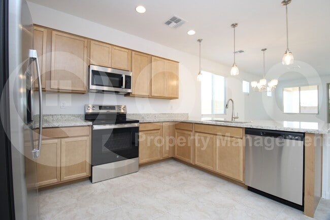 8805 W Windsor Blvd in Glendale, AZ - Building Photo - Building Photo