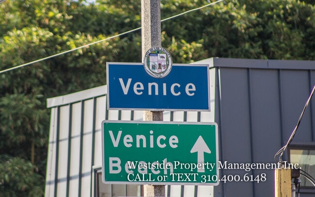 39 Sunset Ave in Venice, CA - Building Photo - Building Photo