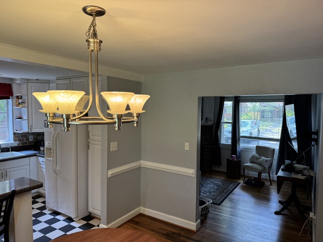 property at 5206 Lee Ave