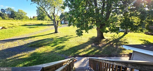 636 Blooming Glen Rd in Perkasie, PA - Building Photo - Building Photo