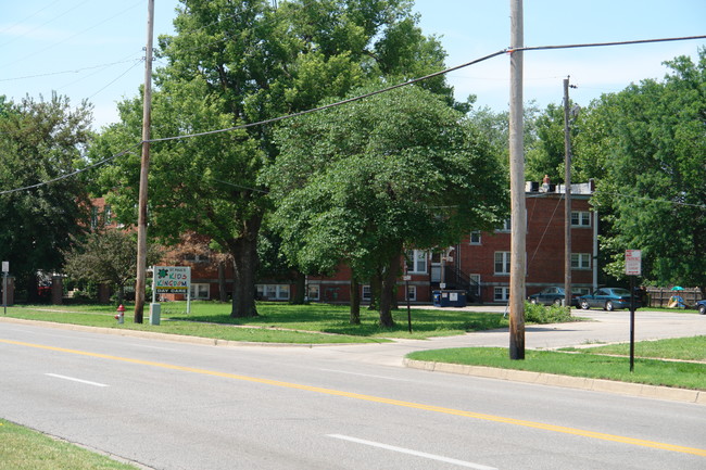 404 W Back Bay Blvd in Wichita, KS - Building Photo - Building Photo