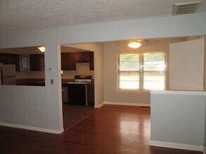 902 Hardin Dr in Norman, OK - Building Photo - Building Photo