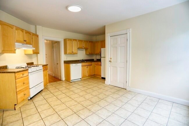 1588 Cambridge St, Unit #3
