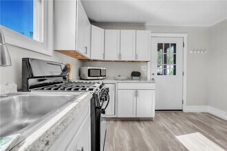 1229 McKee Rd in Crescent, PA - Building Photo - Building Photo