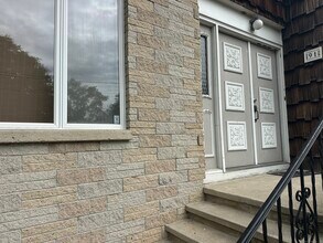 91 Bailey Ln in Milford, CT - Foto de edificio - Building Photo