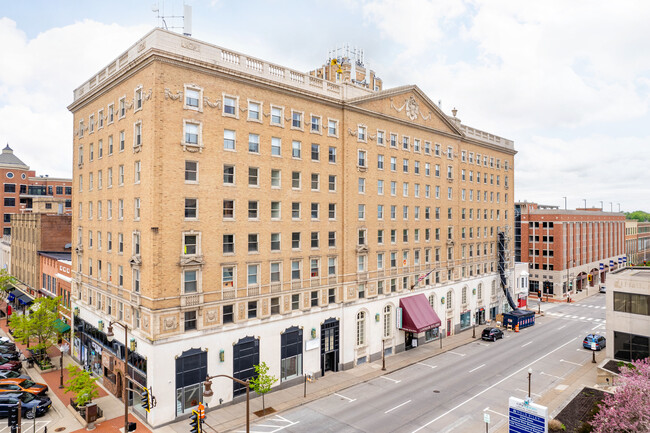 Landmark Apartments in Wausau, WI - Foto de edificio - Building Photo