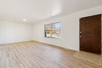 1412 NE 38th St in Oklahoma City, OK - Building Photo - Building Photo