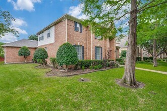 7444 Primrose Dr, Unit 1917 in Irving, TX - Building Photo - Building Photo