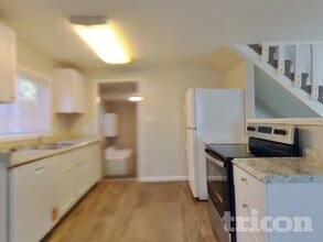 1165 Buena Vista Ave in Reno, NV - Building Photo - Building Photo