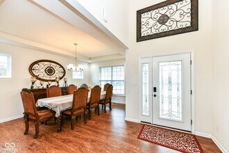 6252 Sugar Maple Dr in Zionsville, IN - Building Photo - Building Photo