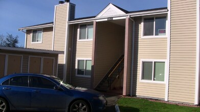 15503 Washington St-Unit -C in Sumner, WA - Building Photo - Building Photo
