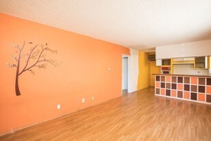3366 Descanso Dr in Los Angeles, CA - Building Photo