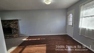 16684 Dublin Rd SE in Prior Lake, MN - Building Photo - Building Photo